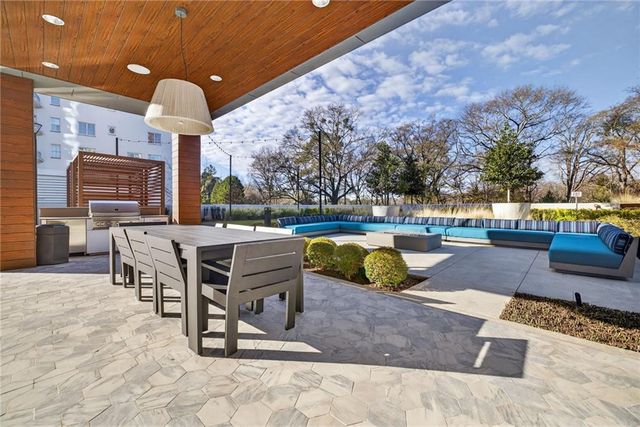 2520 Peachtree NW Road 1003, Atlanta, GA 30305