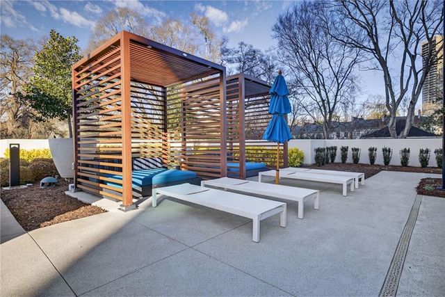 2520 Peachtree NW Road 1003, Atlanta, GA 30305