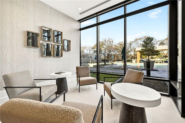 2520 Peachtree NW Road 1003, Atlanta, GA 30305