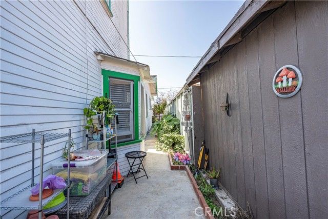 672 Junipero, Long Beach, CA 90814