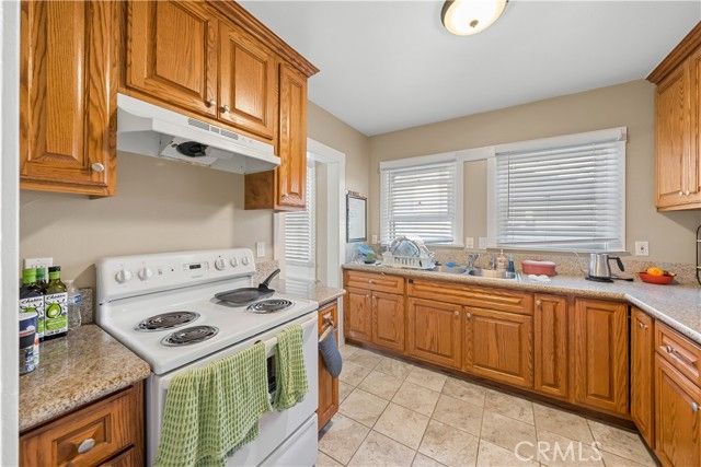 672 Junipero, Long Beach, CA 90814