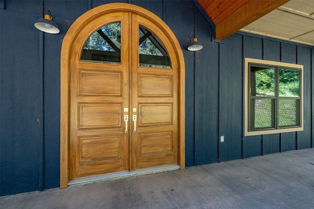 2133 Holly Trail E, Holly Lake Ranch, TX 75765