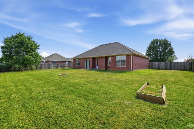 105 Greer Street, Pea Ridge, AR 72751