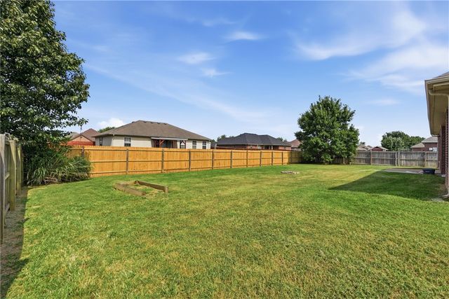 105 Greer Street, Pea Ridge, AR 72751
