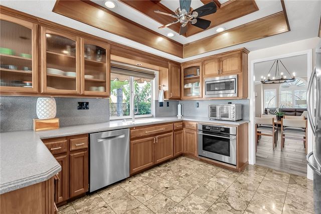 6712 Mission Grove Parkway N, Riverside, CA 92506