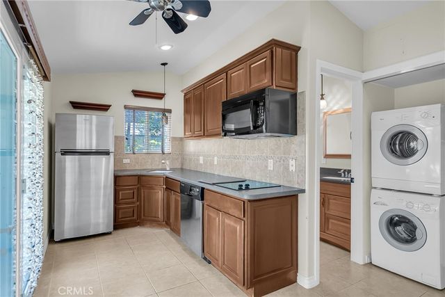 6712 Mission Grove Parkway N, Riverside, CA 92506