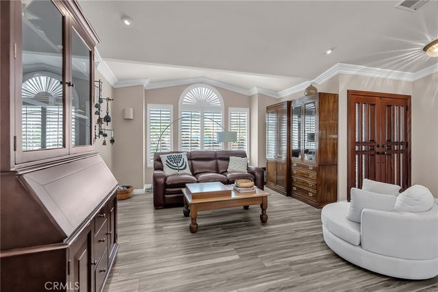 6712 Mission Grove Parkway N, Riverside, CA 92506