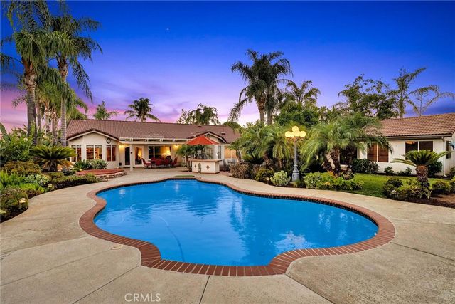 6712 Mission Grove Parkway N, Riverside, CA 92506