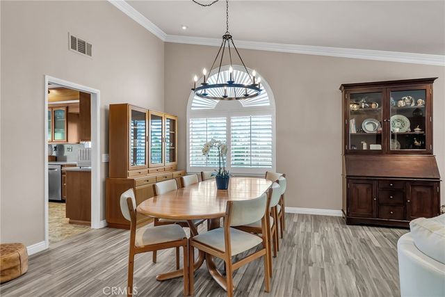 6712 Mission Grove Parkway N, Riverside, CA 92506