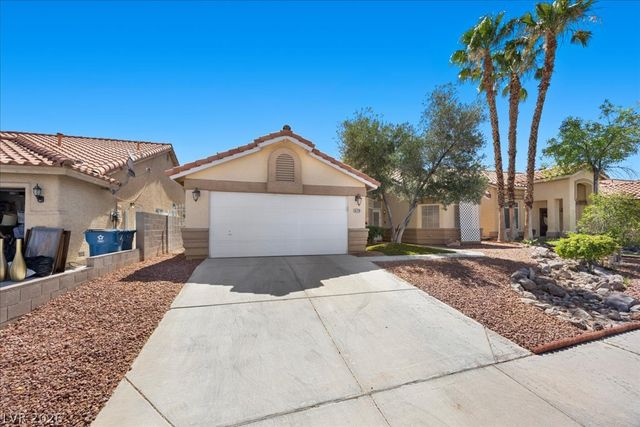 5720 Southern Trails Court, Las Vegas, NV 89113