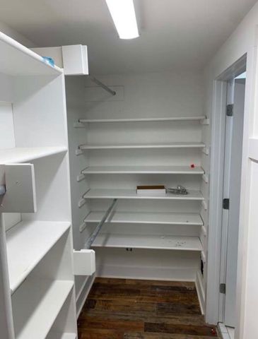 1715 Seifried St, Nashville, TN 37208