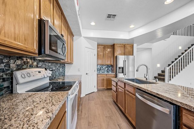 10463 E Olla Avenue, Mesa, AZ 85212