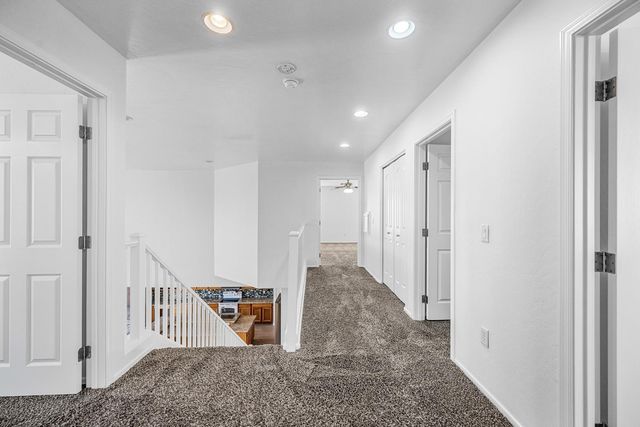 10463 E Olla Avenue, Mesa, AZ 85212