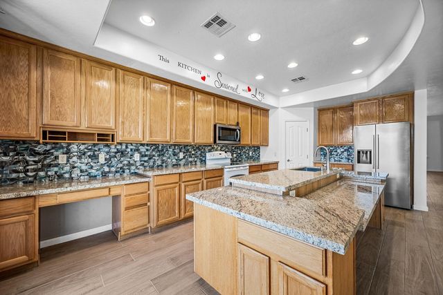 10463 E Olla Avenue, Mesa, AZ 85212