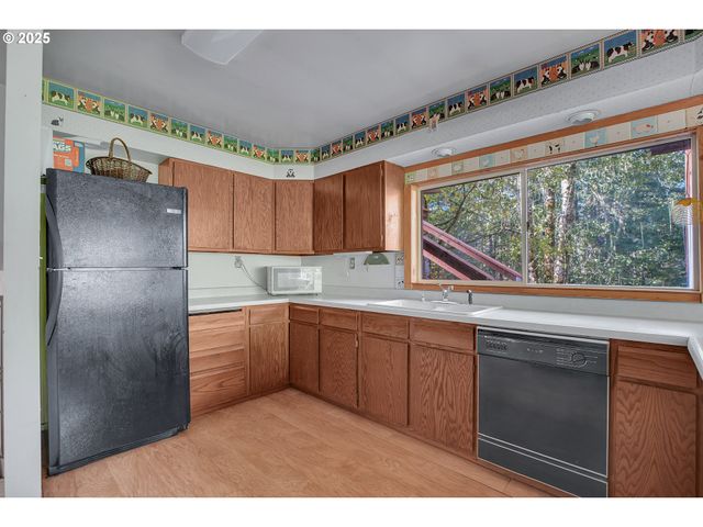 47085 OLD 77 VESPER Ln, Birkenfeld, OR 97016