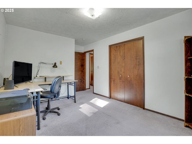 47085 OLD 77 VESPER Ln, Birkenfeld, OR 97016