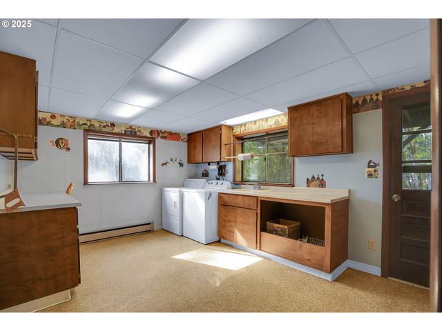 47085 OLD 77 VESPER Ln, Birkenfeld, OR 97016