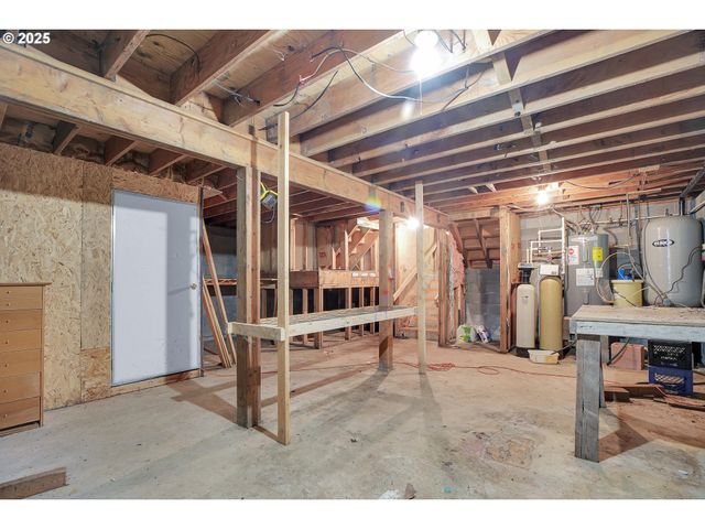 47085 OLD 77 VESPER Ln, Birkenfeld, OR 97016