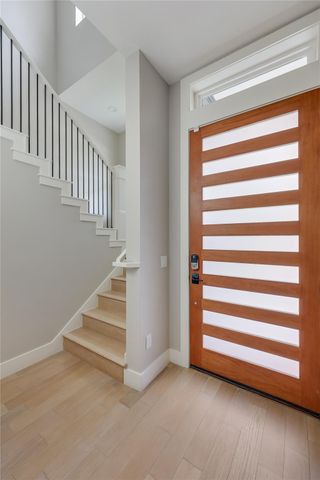 8315 Hathaway DR A, Austin, TX 78757