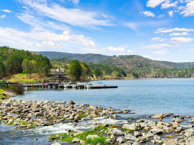 226 Chickasaw Drive, Waleska, GA 30183