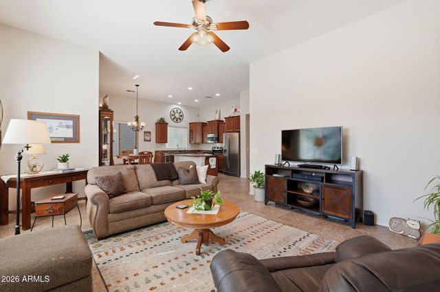 2643 E GOLDEN Trail, Casa Grande, AZ 85194