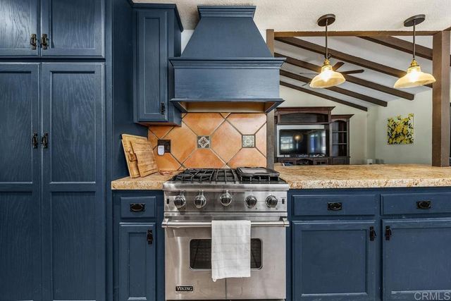 1905 Green Vista Lane, Fallbrook, CA 92028