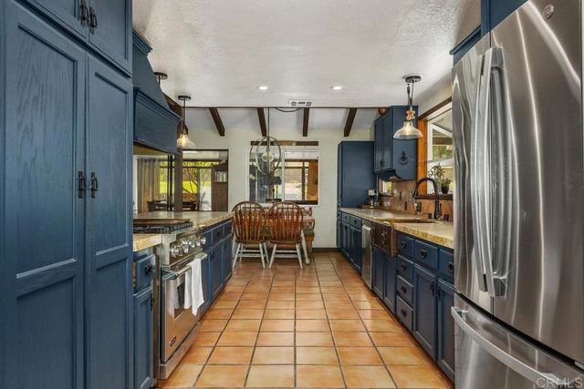 1905 Green Vista Lane, Fallbrook, CA 92028