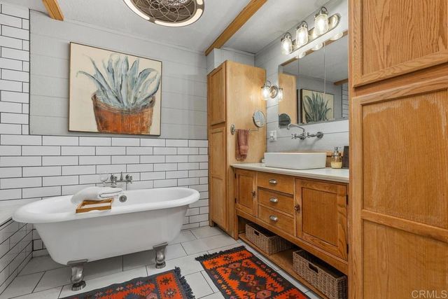 1905 Green Vista Lane, Fallbrook, CA 92028