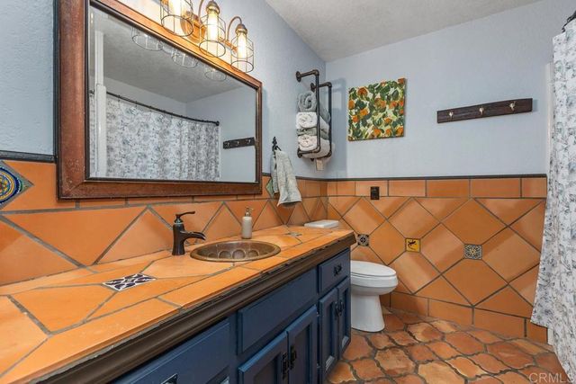 1905 Green Vista Lane, Fallbrook, CA 92028