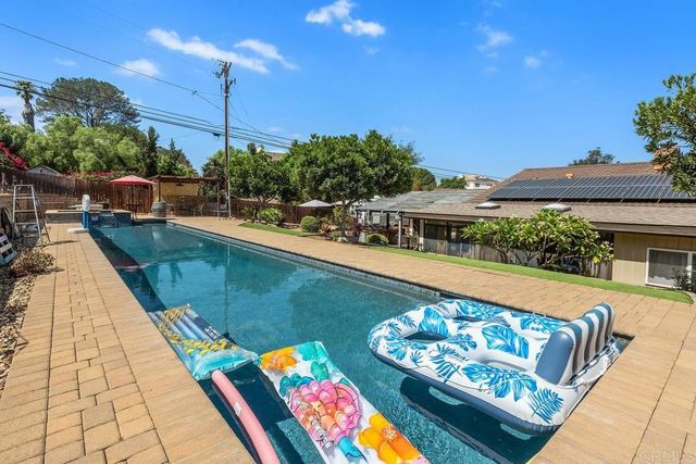 1905 Green Vista Lane, Fallbrook, CA 92028