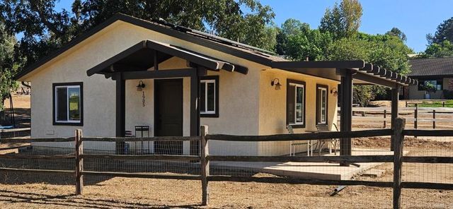 1905 Green Vista Lane, Fallbrook, CA 92028