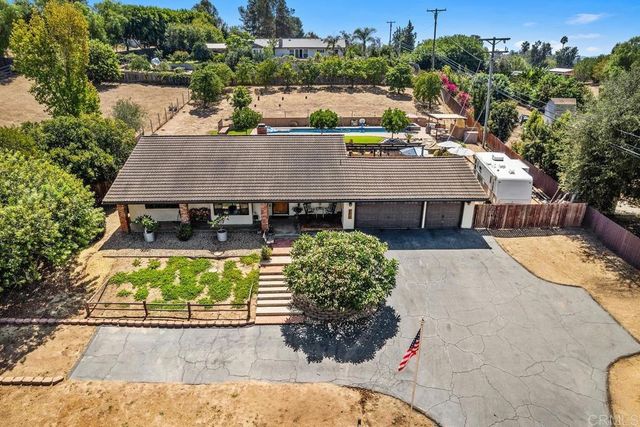 1905 Green Vista Lane, Fallbrook, CA 92028