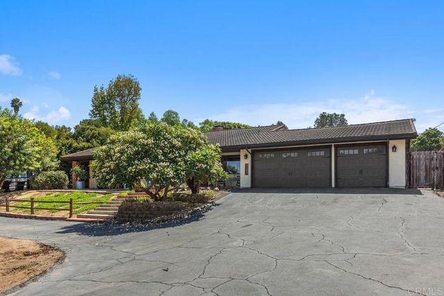 1905 Green Vista Lane, Fallbrook, CA 92028