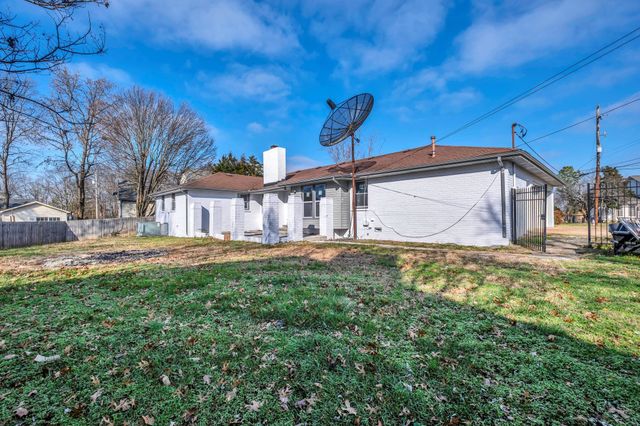 200 Upwind Ct, Nashville, TN 37217