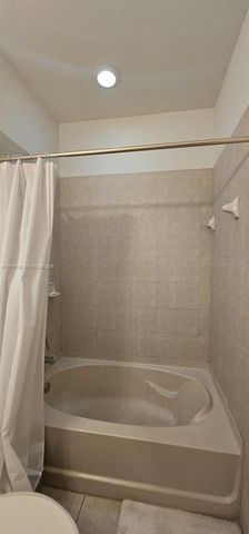 11002 NW 83rd St 210, Doral, FL 33178