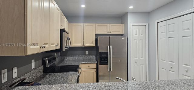 11002 NW 83rd St 210, Doral, FL 33178