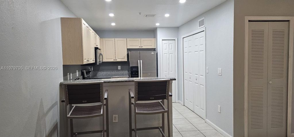 11002 NW 83rd St 210, Doral, FL 33178