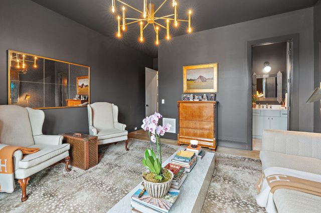 2825 Sugar Tree Rd, Nashville, TN 37215