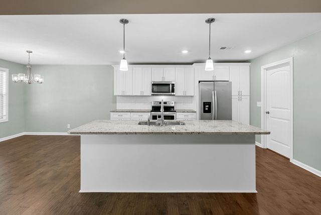 1252 Magnum Drive, Clarksville, TN 37040