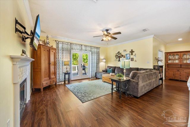 1830 Seahawk Ln, Navarre, FL 32566