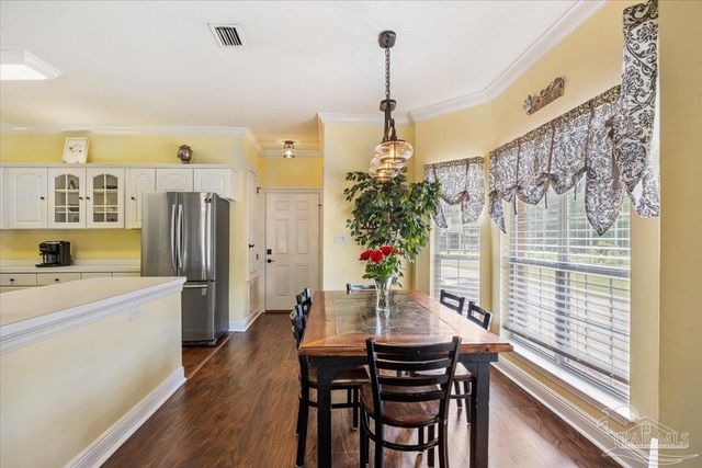 1830 Seahawk Ln, Navarre, FL 32566