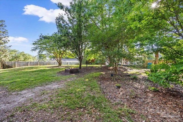 1830 Seahawk Ln, Navarre, FL 32566