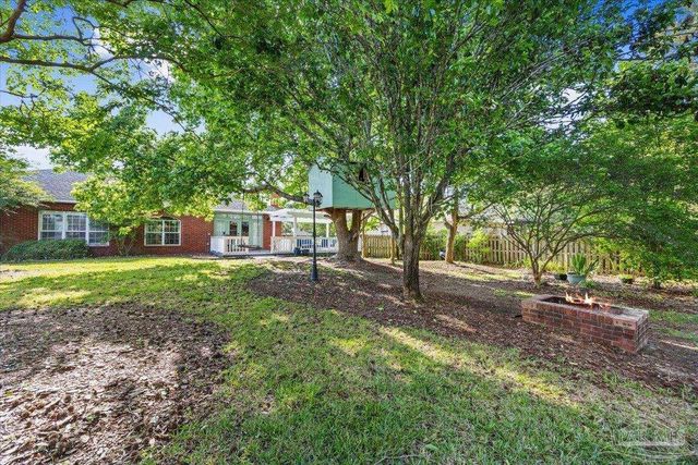 1830 Seahawk Ln, Navarre, FL 32566
