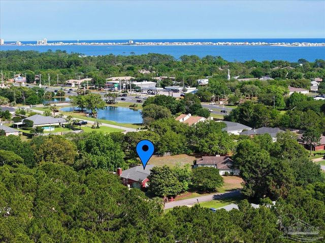 1830 Seahawk Ln, Navarre, FL 32566