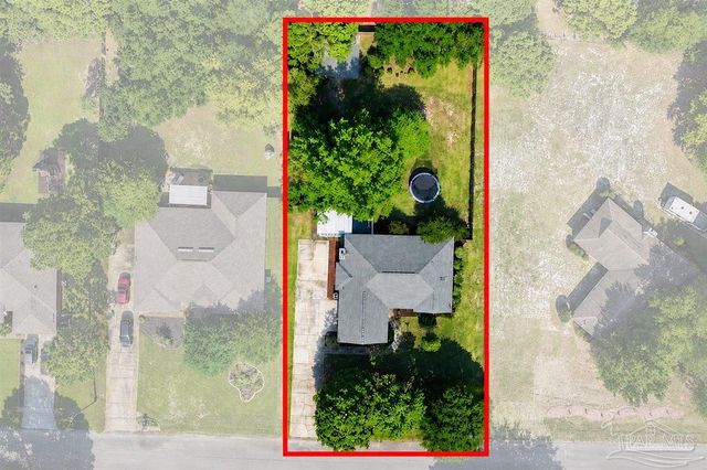 1830 Seahawk Ln, Navarre, FL 32566