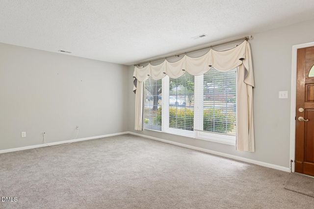 731 Oakgrove Drive, Graham, NC 27253