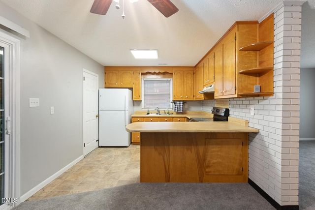 731 Oakgrove Drive, Graham, NC 27253
