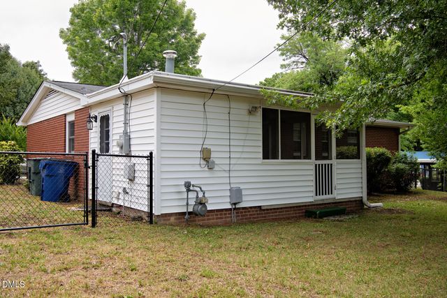 731 Oakgrove Drive, Graham, NC 27253