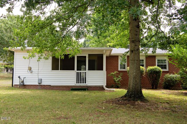 731 Oakgrove Drive, Graham, NC 27253
