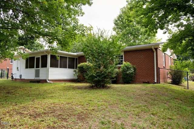 731 Oakgrove Drive, Graham, NC 27253